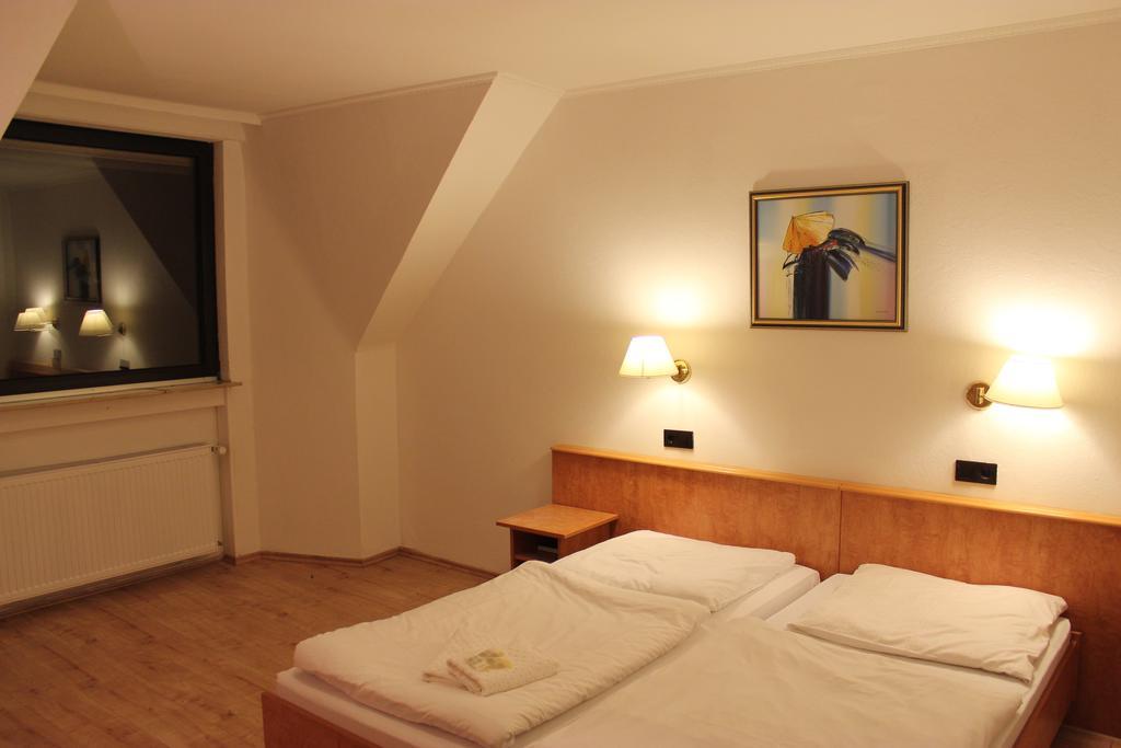 Hotel Gaya Bad Soden am Taunus Room photo