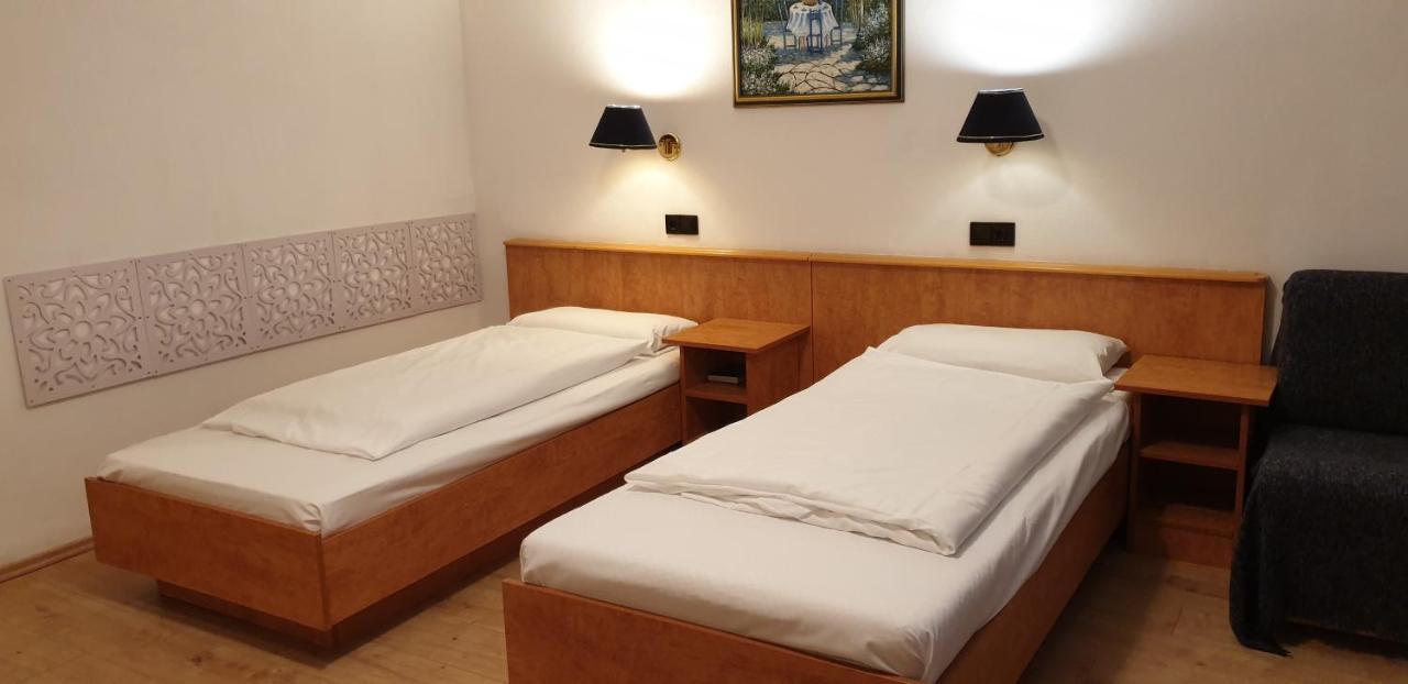 Hotel Gaya Bad Soden am Taunus Exterior photo
